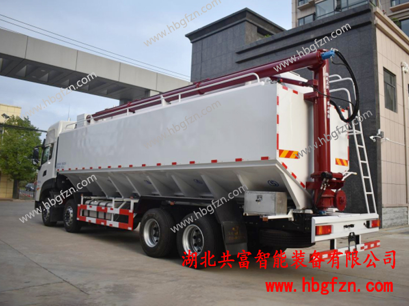 东风天龙液压40方散装饲料运输车